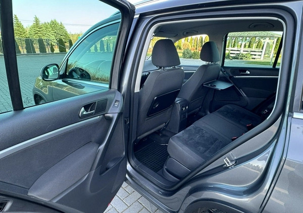 Volkswagen Tiguan cena 52900 przebieg: 195000, rok produkcji 2012 z Puławy małe 379